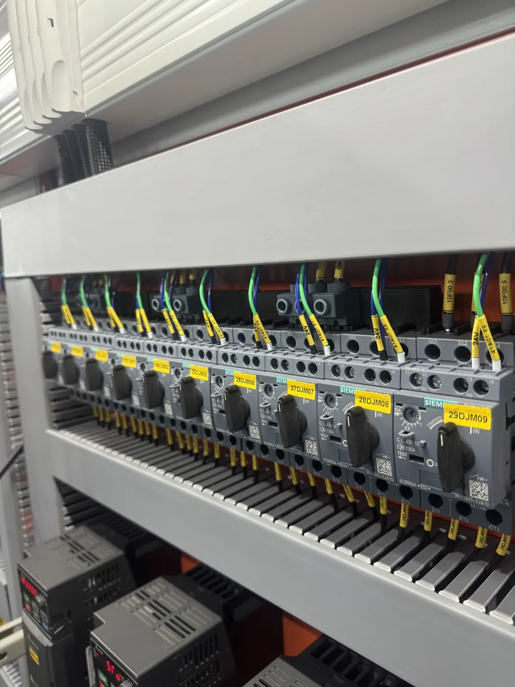 Manutenção industrial e elétrica